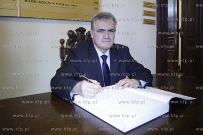 Gdansk. W Nowym Ratuszu przy ul. Waly Jagiellonskie...