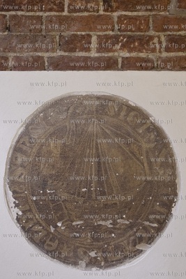 Pora na konserwatora. Zwiedzanie pomieszczeń komory...