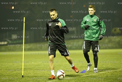 Boisko treningowe przy ul. Traugutta w Gdańsku. Trening...