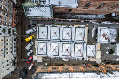 Stragany przy Hali Targowej w Gdańsku.
07.01.2023
fot....