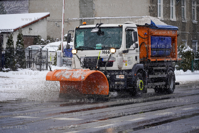 Zima z Gdańsku. Pętla Siedlce. Pług na ul. Kartuskiej....