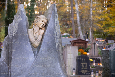 Dzień Wszystkich Świętych na Cmentarzu Srebrzysko....
