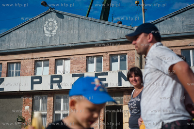 Stocznia Gdanska. Spacer z przewodniczka, bedacy czescia...