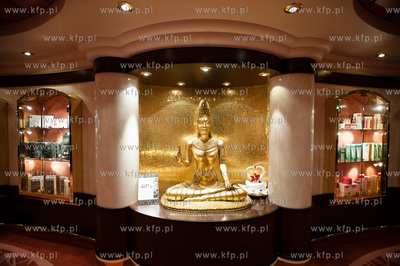 Port w Gdyni. Nabrzeze Francuskie. Wizyta wycieczkowca...