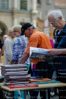 Gdansk. Targ Weglowy. Premiera ksiazki pt. Gdansk w...