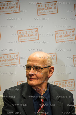 Muzeum Emigracji w Gdyni. Przekazanie osobistych pamiatek...