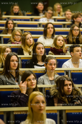 Uniwersytet Gdanski. Wydzial Prawa i Administracji....