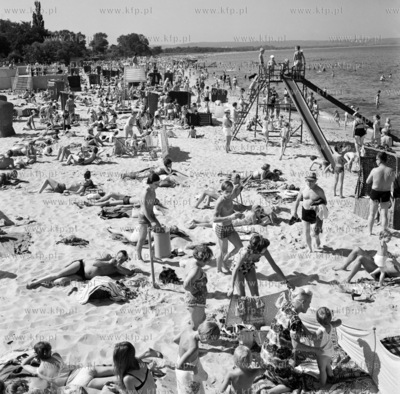 Plaza Gdansk Brzezno 08.1971 sierpien_IV_71_z.kosycarz_p2...
