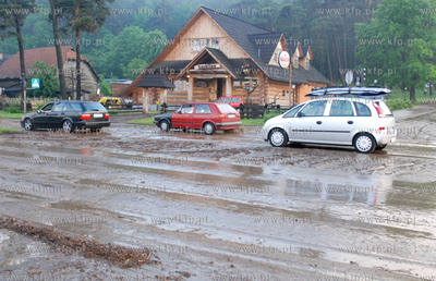 Potezna nawalnica spowodowala duze straty w Rumi. 
Opady...