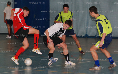 Ostatnia koejka Ligi Pilki Halowej gminy Kosakowo.
06.01.2008
fot....