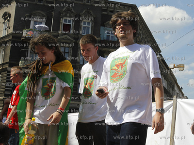 Szczecin. Marsza wolnosci dla konopi. Mlodziez, ktora...