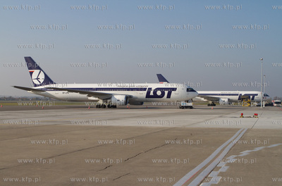 Port Lotniczy Gdansk im. Lecha Walesy. Po awaryjnym...