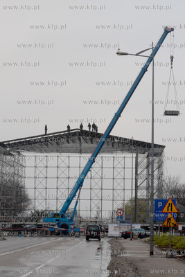 Gdynia, Skwer Kosciuszki. Budwa sceny na koncert sylwestrowy...