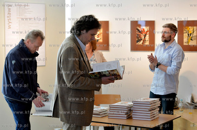 Muzeum Miasta Gdyni. Promocja ksiazki pt. Gdynia Zachod...