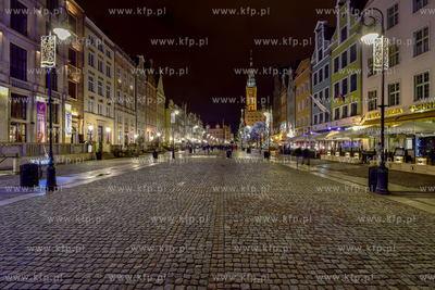 Gdansk. Dlugi Targ noca. 29.06.2015 fot. fot. Jan Harb...