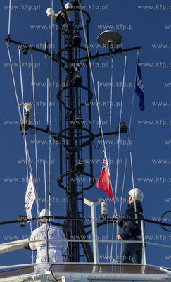 SD Tempest, holownik typu RotorTug z trzema pędnikami...