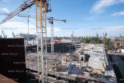 Gdańsk, Młode Miasto, plac budowy tuż obok Europejskiego...