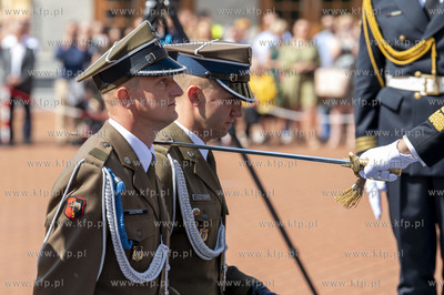 Gdynia. Akademia Marynarki Wojennej. Uroczysta promocja...