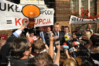 Sesja Rady Miasta Sopotu. Spotkanie dotyczylo glownie...