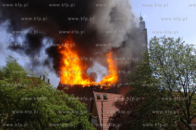 Pozar kosciola sw Katarzyny w Gdansku. 22.05.2006 Fot....