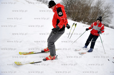 Stok narciarski w Przywidzu na Kaszubach. Na miejscu...
