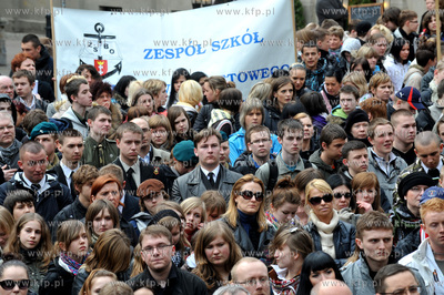 Gdansk. Dlugi Targ przed Dworem Artusa. 70 rocznica...