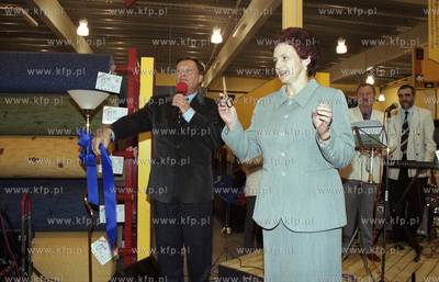 Danuta Walesowa wraz ze Stefanem Friedmannem otwiera...