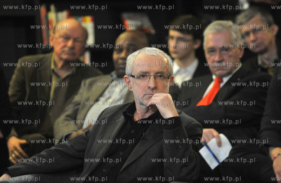 Arena Idei debata w bibliotece Europejskiego Centrum...