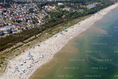 Wladyslawowo. Widoczne Lawice sinic przy plazy. 8.07.2005...