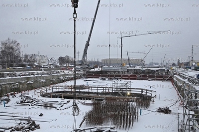 Tunel pod Martwa Wisla, wywiercony przez maszyne TBM.

17.01.2014

fot....