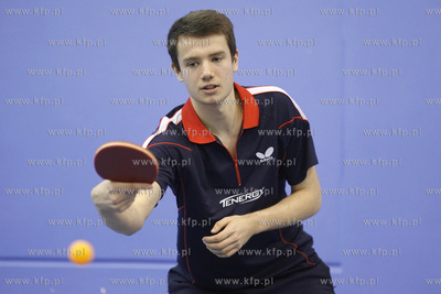Tenisista stolowy Patryk Zatowka.
17.11.2014
fot....