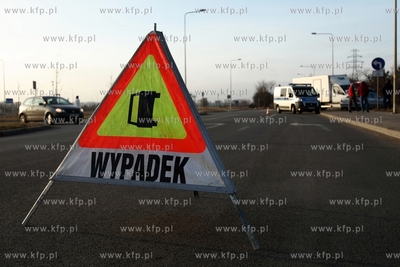 Wypadek drogowy na ulicy Uczniowskiej w Gdańsku. Zderzyły...