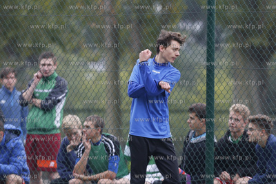 Gdansk Zaspa. Pilkarski turniej dzikich druzyn Do przerwy...