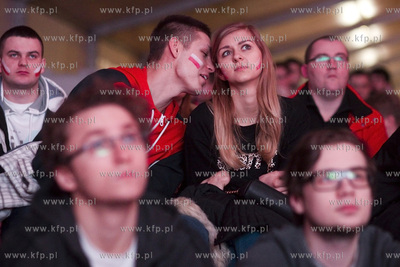 Mistrzostwa Europy w piłce ręcznej. Kibice oglądają...