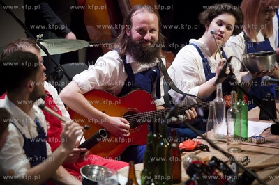 Festiwal Świat Mało Znany. Koncert w klubie Żak....