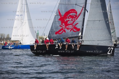 Gdynia.  Regaty o puchary: Komandora JKMW zorganizowane...