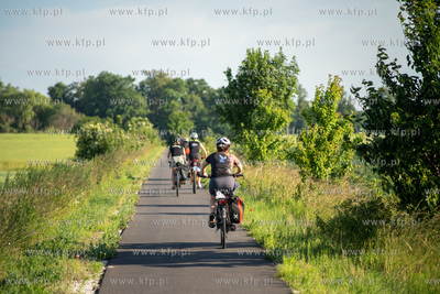 Trasa rowerowa Krokowa - Swarzewo dawnym nasypem kolejowym....