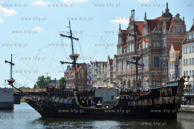 Parada zaglowcow Gdansk Sail na Motlawie 11.07.2010...