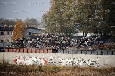 Gdansk. Zlomowisko przy ul. Litewskiej.
27.10.2011
fot....