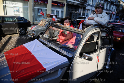 Gdansk. Parada z okazji 93 rocznicy odzyskania przez...