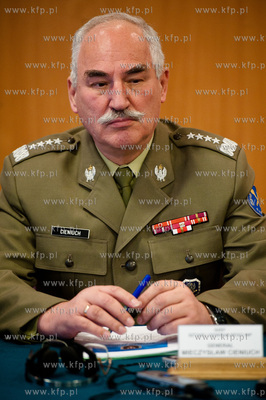 Gdynia. Klub Marynarki Wojennej - Riwiera. Konferencja...