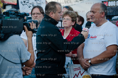 Gdansk. Transmitowany na zywo program interwencyjny...
