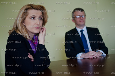 Gdansk. Siedziba Pomorskiej Spolki Gazownictwa. Briefing...