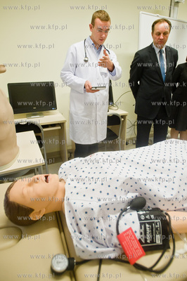 Gdanski Uniwersytet Medyczny. Budynek nr 1. Uroczyste...