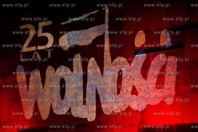 Gdansk. Logo obchodow 25-lecia pierwszych, wolnych...