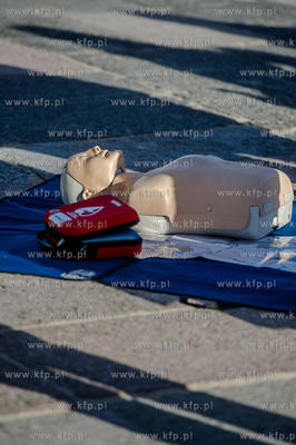 Sopot. Plac przed wejsciem na molo. Zielona Godzina...