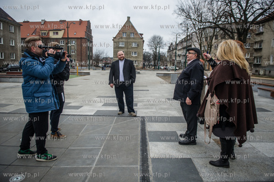 Gdansk. Nowy Port. Plac pralata Jana Gustkowicza. Kandydaci...