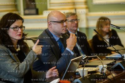 Gdansk. Nowy Ratusz. XXXII Sesja Rady Miasta Gdanska....