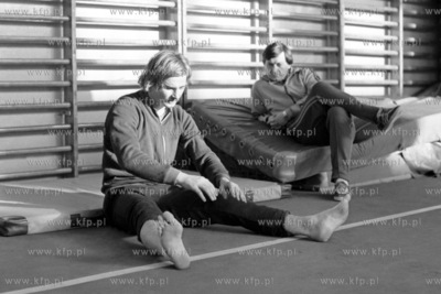 Trening piłkarzy Arki Gdynia w hali sportowej WSWF...