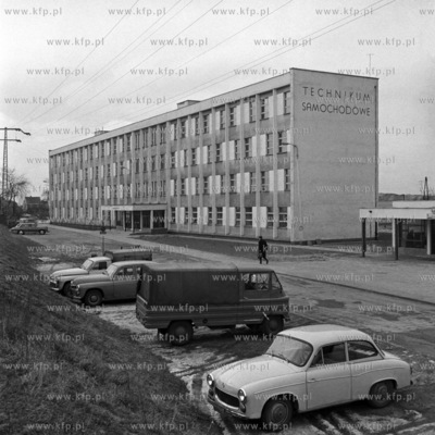 Technikum Samochodowe przy ulicy Elbląskiej w Gdańsku....